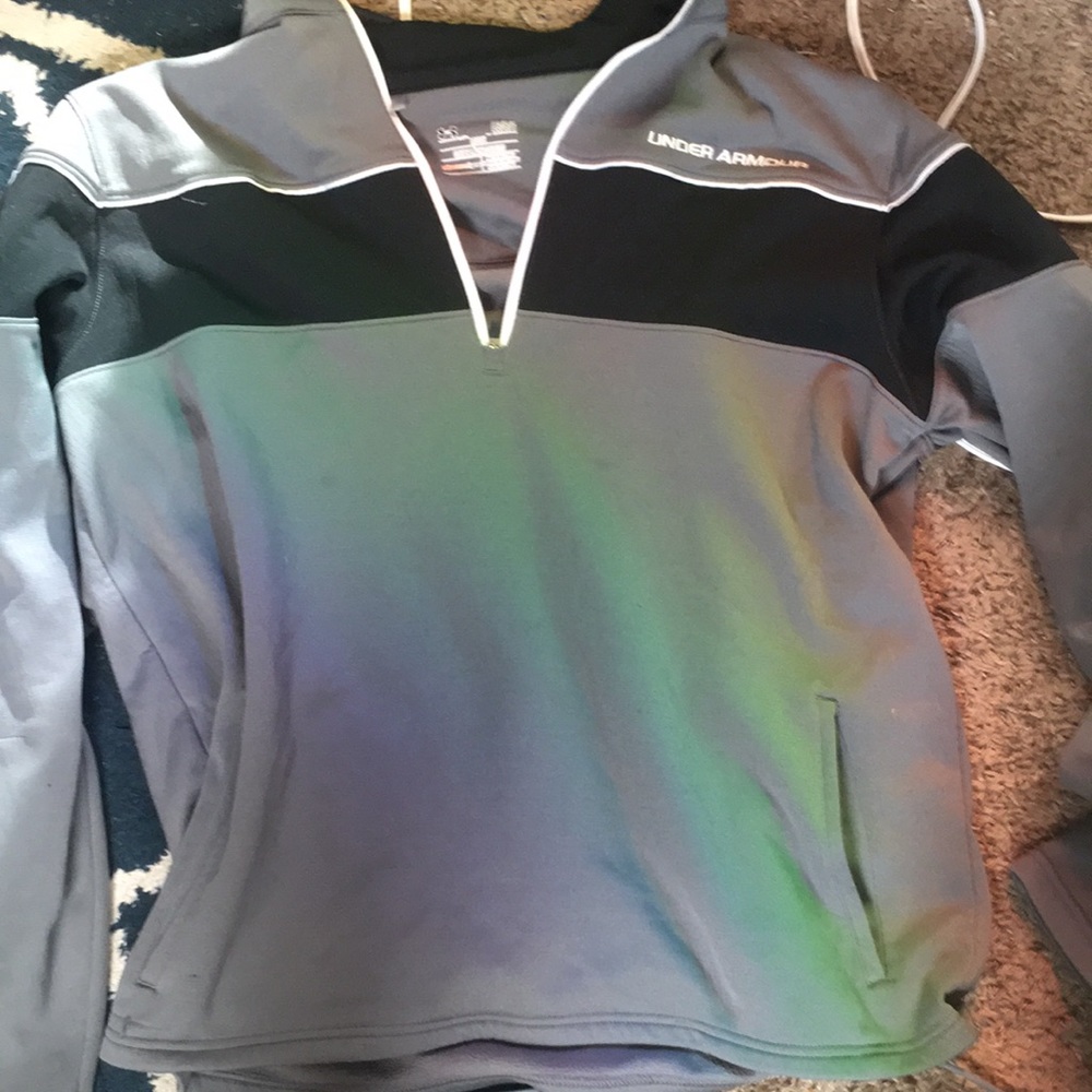pullover under armor sweatshirt